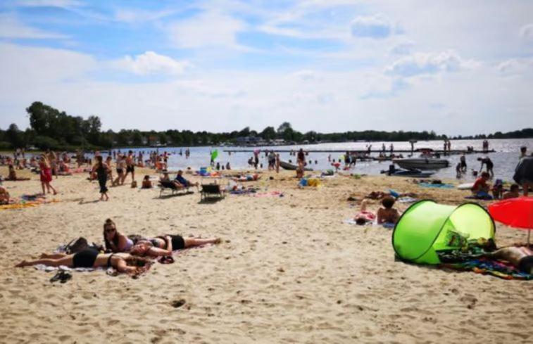 Sari Villa Steendam Exteriör bild